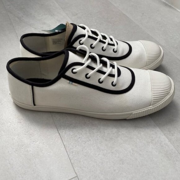 NWT TOMS Carmel Canvas White Black Preppy Lace up Shoes Sneakers Shoes SZ 10 - Picture 5 of 14